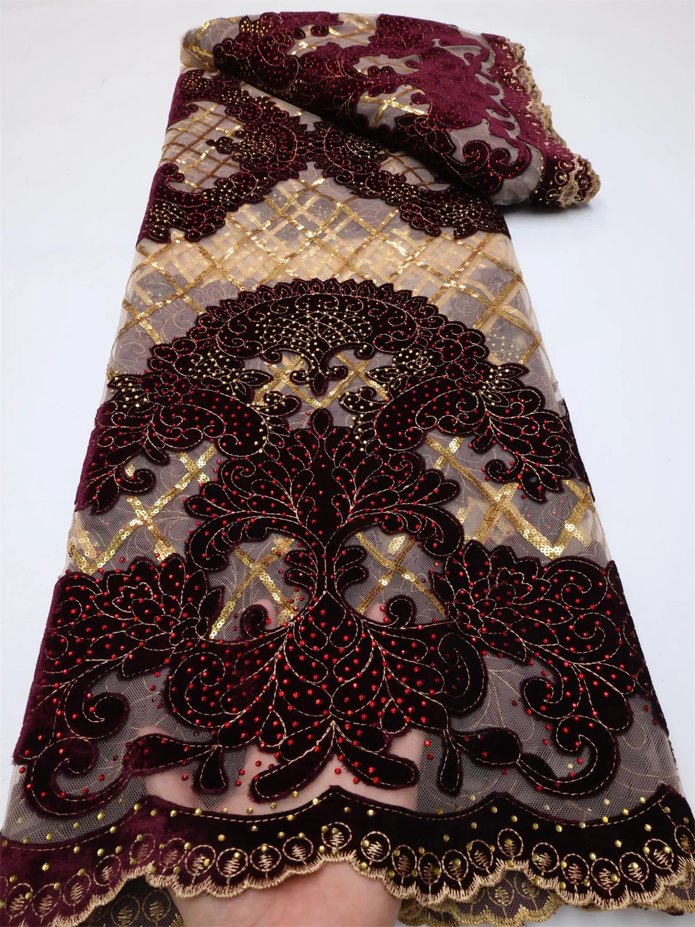 African Velvet Lace Fabric With Sequins 2024 Newest High Quality Nigerian Embroidered African Lace Fabric 5 Yard Sewing