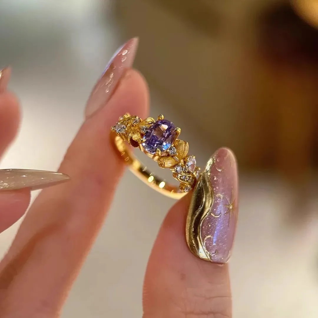 Dreamy Light Luxury Bauhinia Flower rings for women Retro Light Luxury Exquisite Elliptical Purple Gem Ring Wedding Jewelry