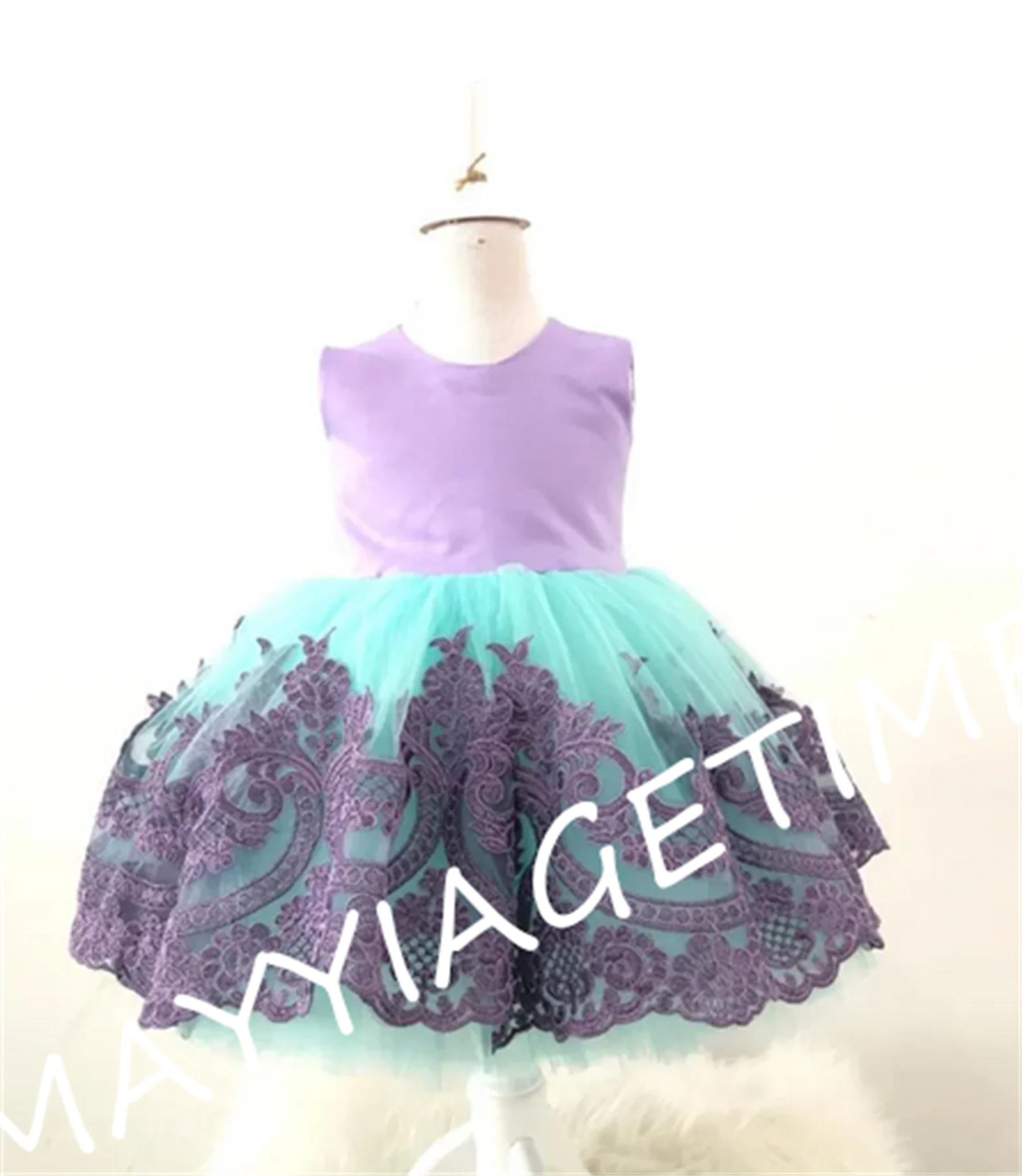 

Cute Puffy Baby Girl 1st Birthday Dress O Neck Open Back Princess Knee Length Party Gown Flower Girl Dress Big Bow