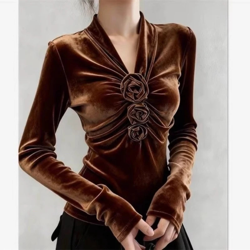 

Французский стиль, весна-осень, V-образный вырез, покрытая розами и цветочной аппликацией, кофейная бархатная верхняя рубашка, женская одежда, тонкие велюровые топы, рубашки