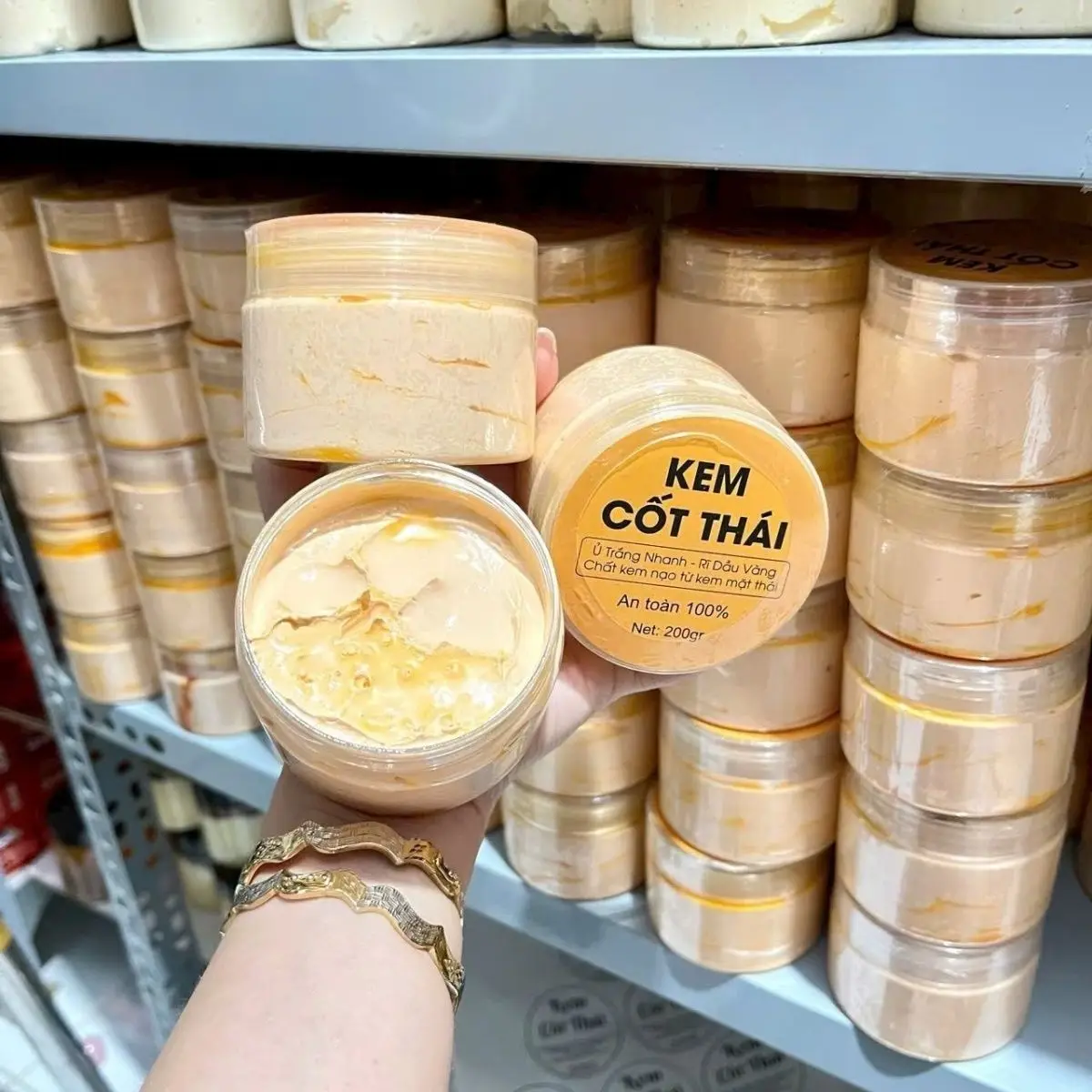 كريم تبييض الجسم الفيتنامي، تفتيح ومرطب للتوهج الطبيعي Phoi cot ناو تو ري داو (200 جرام) #2