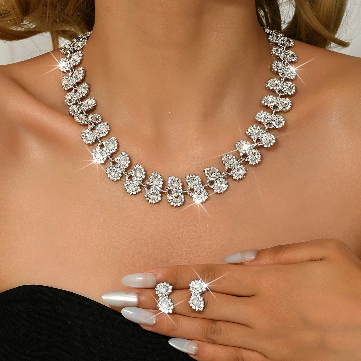 New retro leaf studded diamond jewelry set for foreign trade, wedding accessories, bride earrings, necklace two-piece set
