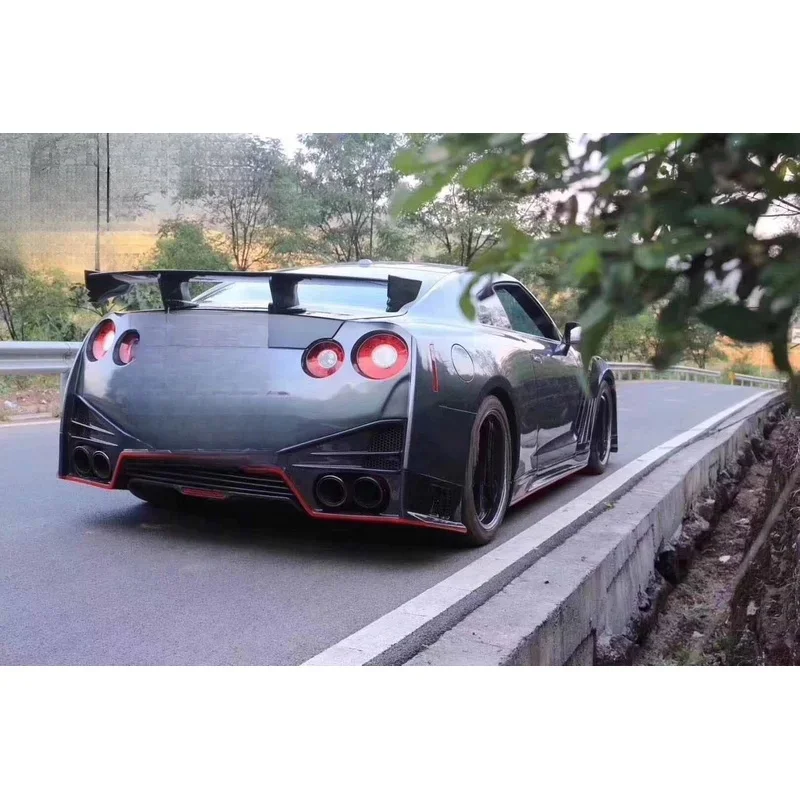 Reliable Carbon PP Material Body Kit Front Rear Bumper Front Lip Rear Lip Sport Style Universal Fit Car Guard