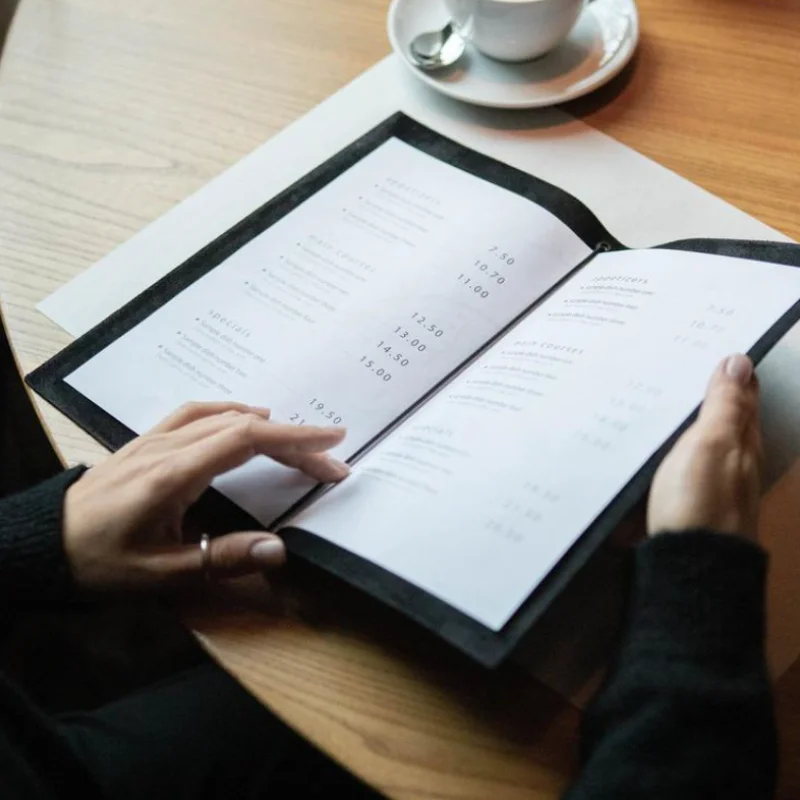 Couvertures de livre en cuir à la mode personnalisées, produit de restaurant, porte-cartes de menu, couverture de menu