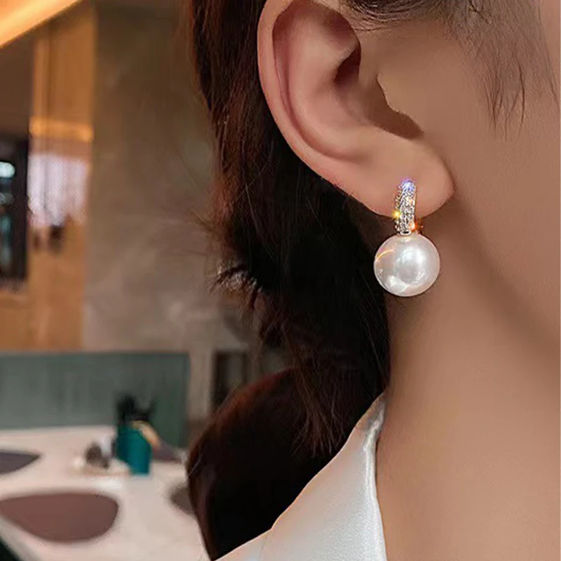 2022 Fashion Romantic Pearl Earrings Jewelry Zircon Drop Earrings for Women Temperament Wedding Party Ornaments Wholesale