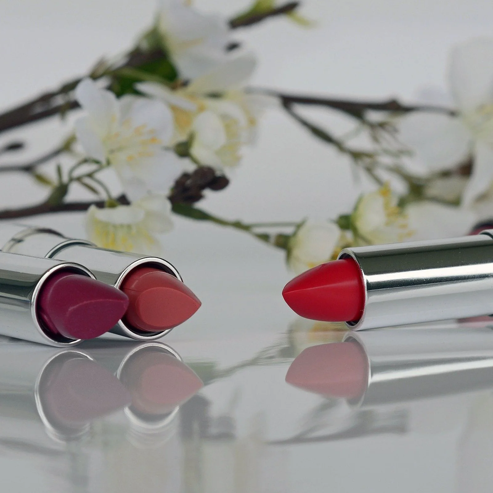 

DIY Lipstick 1mm Silicone Lip Balm Making Tool Mold 4 Molds 4 Rings 1 Holder Lip Balm Tool Diy Handmade Lipstick Mould Set