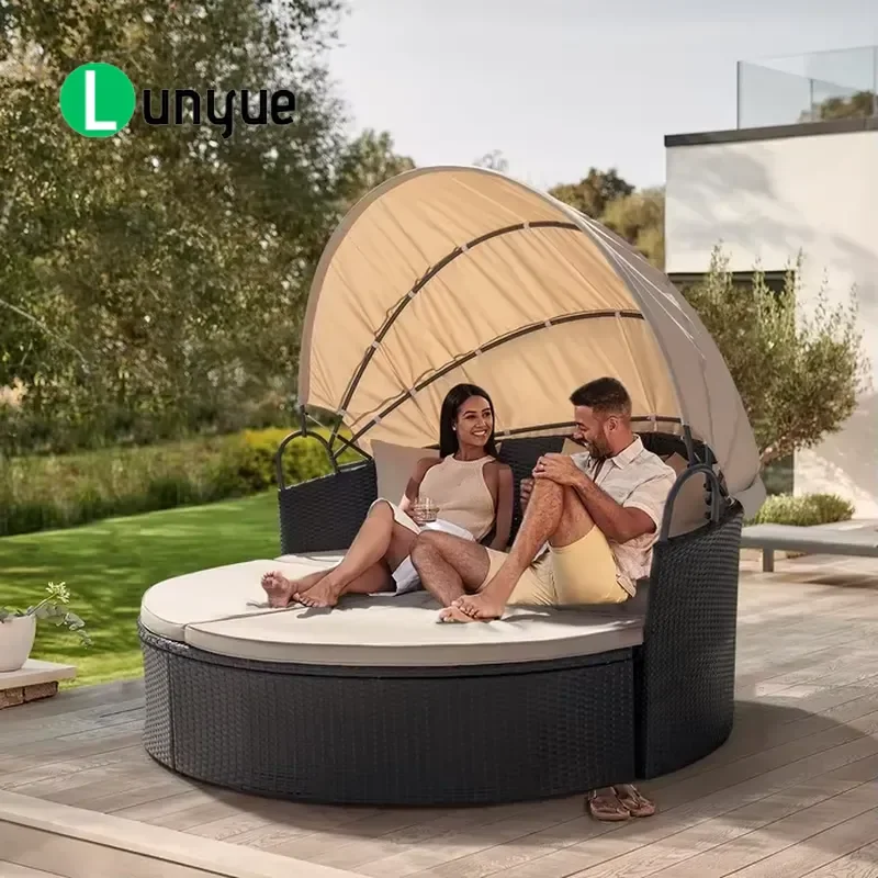 PE Rattan Outdoor Sunbed Round Garden Furniture Set Modern Design For Hotel Bathroom Leisure Terrace Weather Resistant