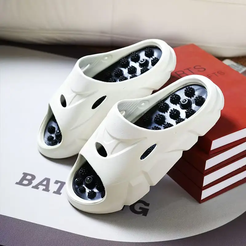 Man's Summer New Big Size Foot Sole Acupoint Massages Slippers Unisex Thick Sole Non Slip Open Toe Home Slipper Bathroom Slipper