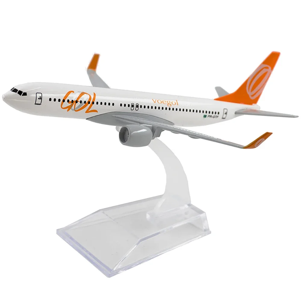 1/400 Scale Alloy Aircraft Boeing 737 GOL Airlines 16cm Alloy Plane B737 Model Toys Children Kids Gift for Collection