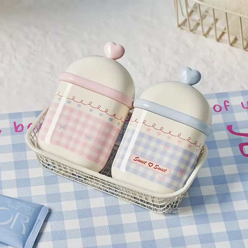 1Pc Cute Mini Soap Box for Travel, with Double Sealing Function and Drainage Holes, Perfect for Storing Soap at Home or on the Go