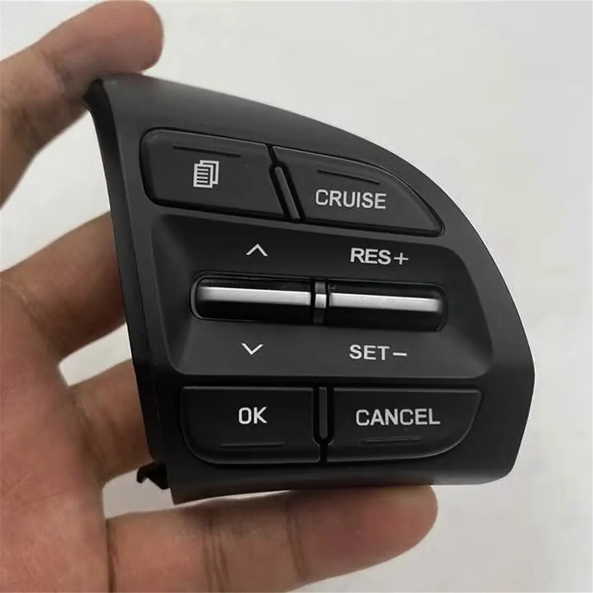 Super Sale Car Multi-Function Steering Wheel Cruise Control Button Switch 96720-J9110 96720-J9000 for Hyundai Kona Encino