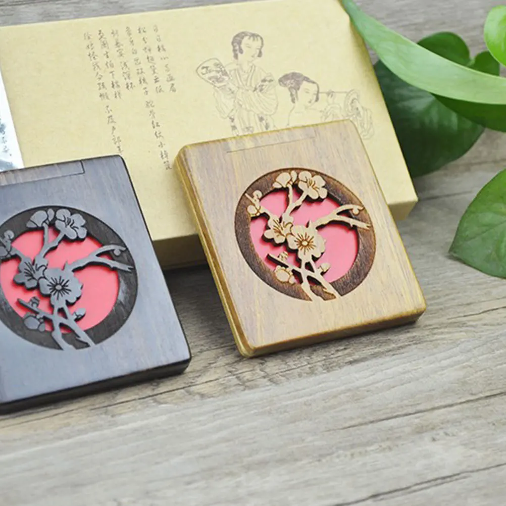 กระจกแต่งหน้าโลหะวินเทจ 1 ชิ้น ลายดอกไม้สวยงาม กระจกพกพาขนาดกะทัดรัด ของขวัญที่ใช้งานได้จริงสำหรับสุภาพสตรี กระจกพกพา