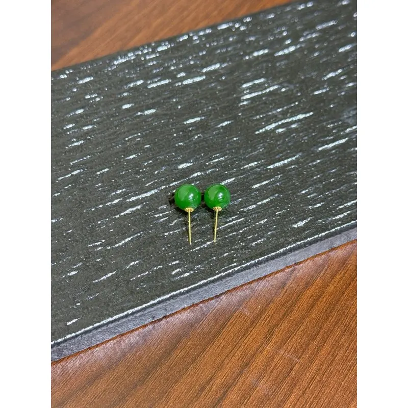 Hetian Jade Green Gourd Earrings, Inlaid 18K Gold, Of Inclusions, Cracks, And Black Spots, With A Bold Design