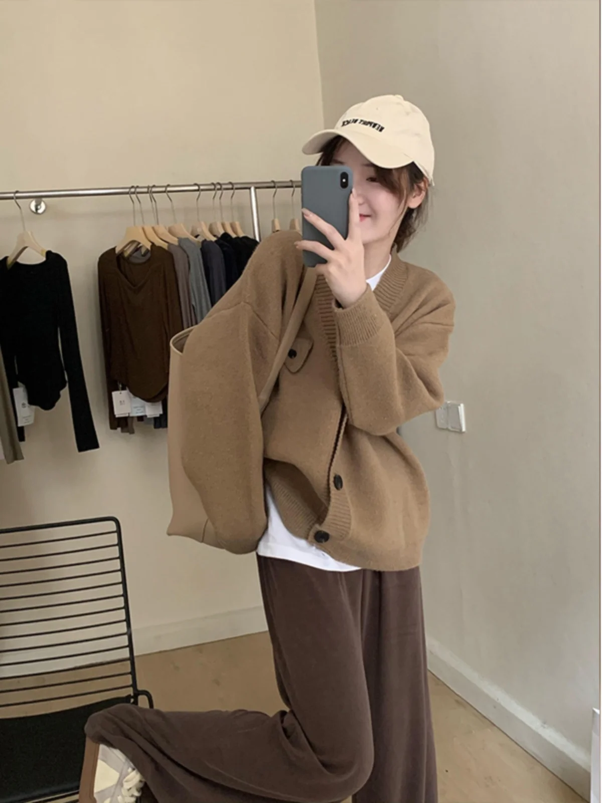 

Женский вязаный кардиган на весну-осень, свободный, длинный, на пуговицах, повседневный, комфортный, стандартный крой, из полиэфирного волокна