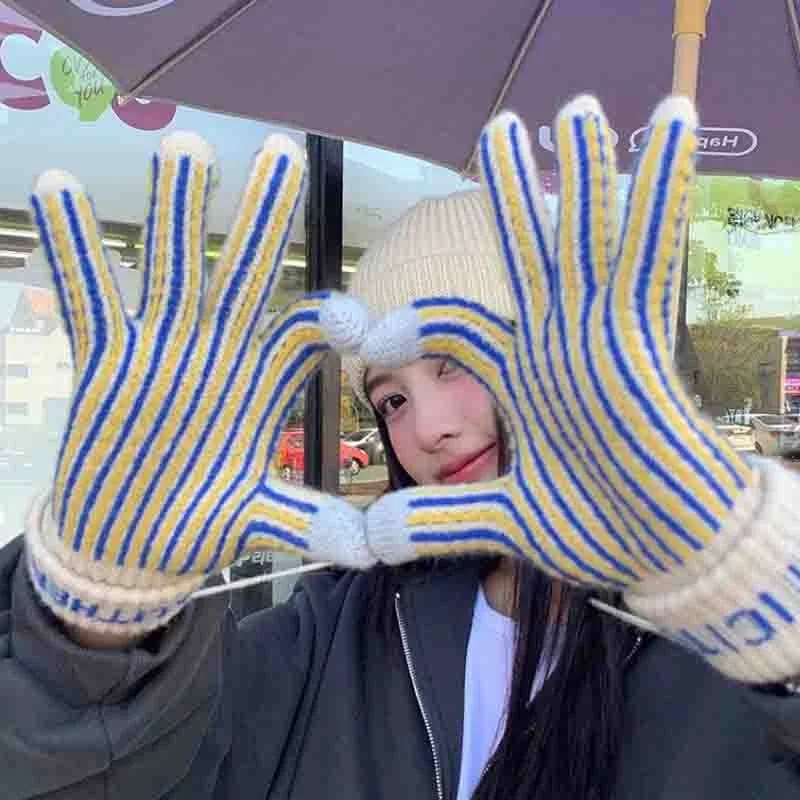 Japanese Color Coded Letter Printed Plush Thickened Drawstring Knitted Gloves INS Sweet Cool Premium Feel Autumn Winter Gloves