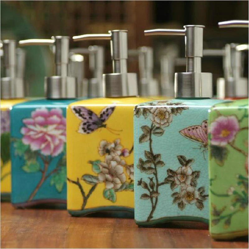 

500ml Artistic Exquisite Handpainted Collectible Porcelain Liquid Soap Dispenser Perfume Bottle Lotion Bottle Bartending Tool