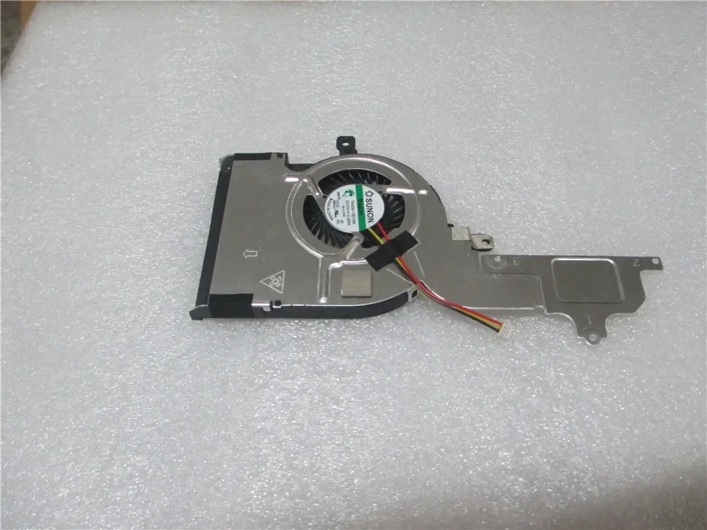 

New Original Laptop CPU Cooling Fan for Toshiba Satellite Pro C50-B-1-15H TA000-13013N DC5V 2.25W KSB05105HAA01A03