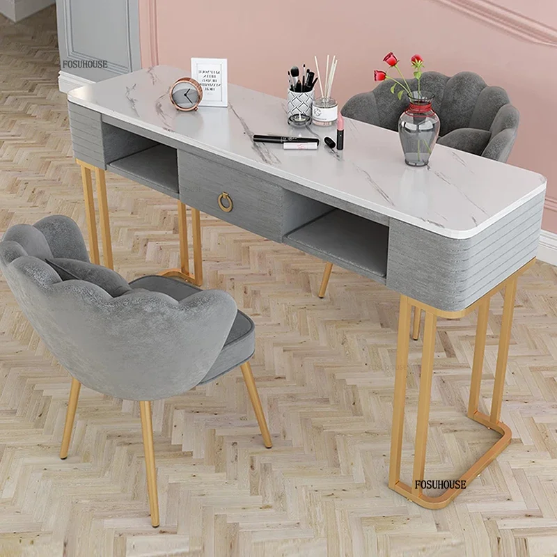 طاولات أظافر رخامية أوروبية أثاث صالون حديث اقتصادي مزدوج طاولة مانيكير مجموعة كراسي صالون تجميل طاولة احترافية