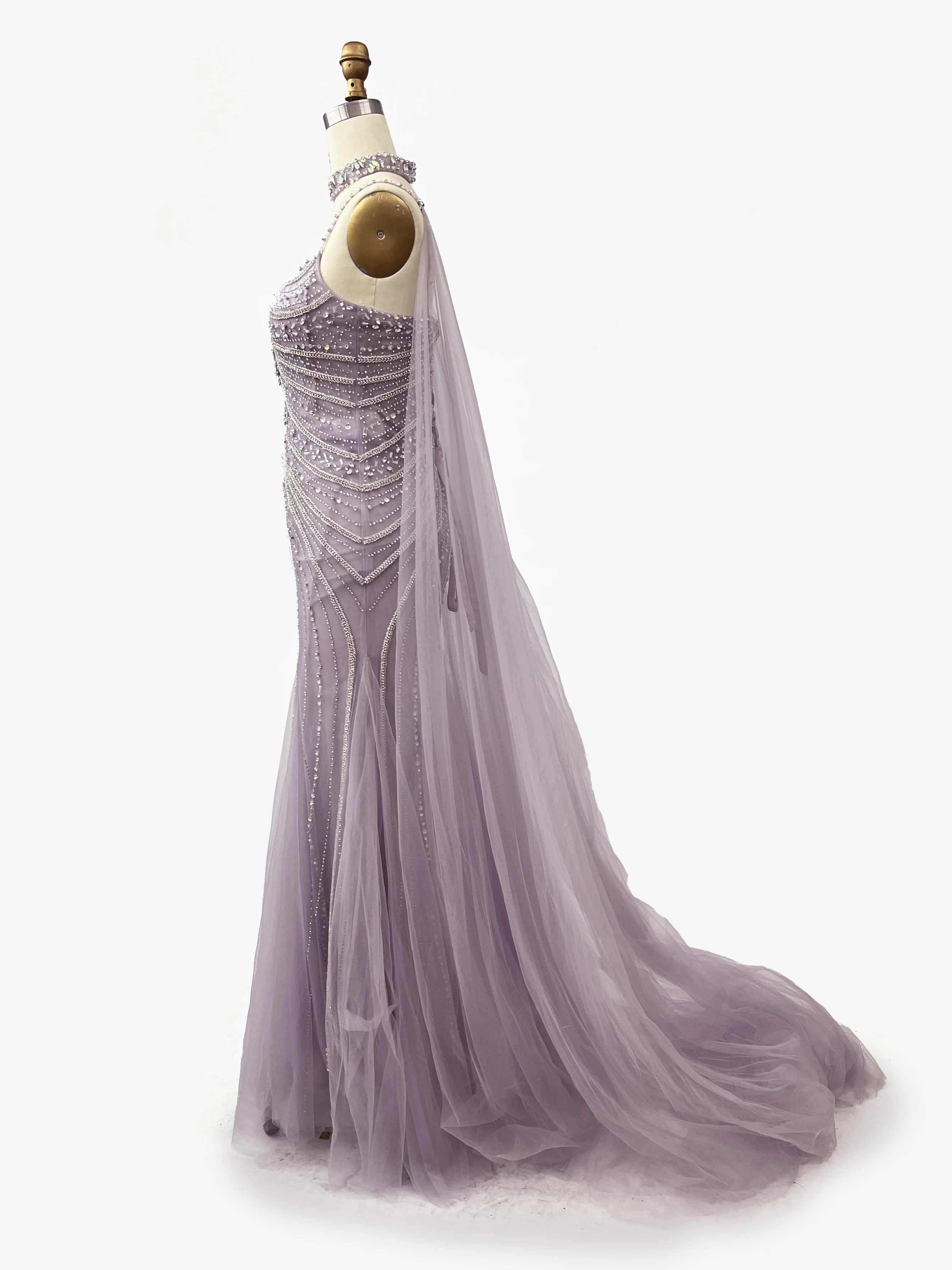 Lavender Sleeveless Mermaid Luxury Beaded Evening Dresses with Chocker Cape & Big Bow 2024 Party Gowns for Arabic Women