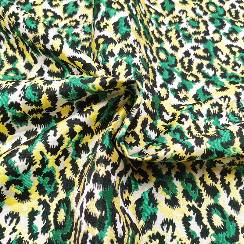 luipaard 3d elegante jacquard  - Home Textiles Importers In Usa recensie en prijs