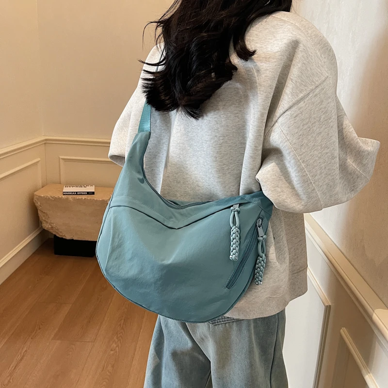 

Female All-Match Crossbody Bag Large Capacity Solid Color Sling Bag Water Proof Travel Backpack Date Party Bag