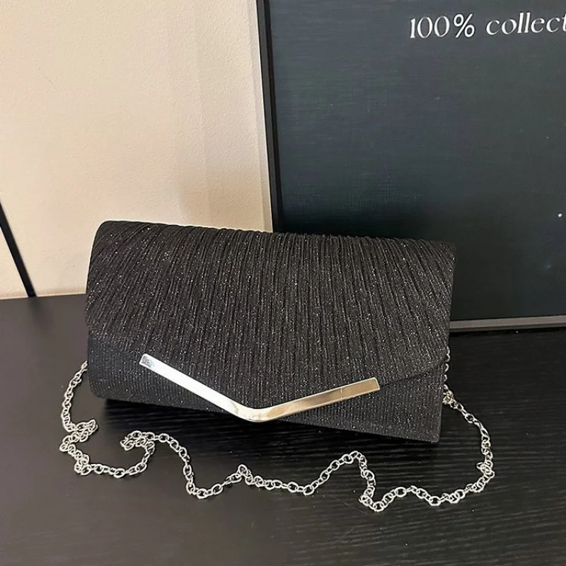 

Fashionable Ladies Hand Bags Crafted From Fine Leather Featuring Trendy Commuter Design And Paris Vintage Look​