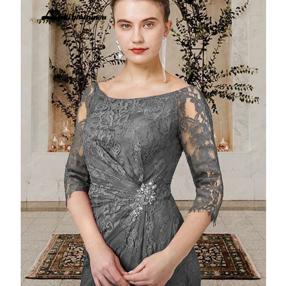 Plus Size Kleid für die Brautmutter, elegant, mit Juwelenausschnitt, bodenlang, Spitze, kurze Ärmel mit Rüschen, Kristallbrosche, seitlich drapiert