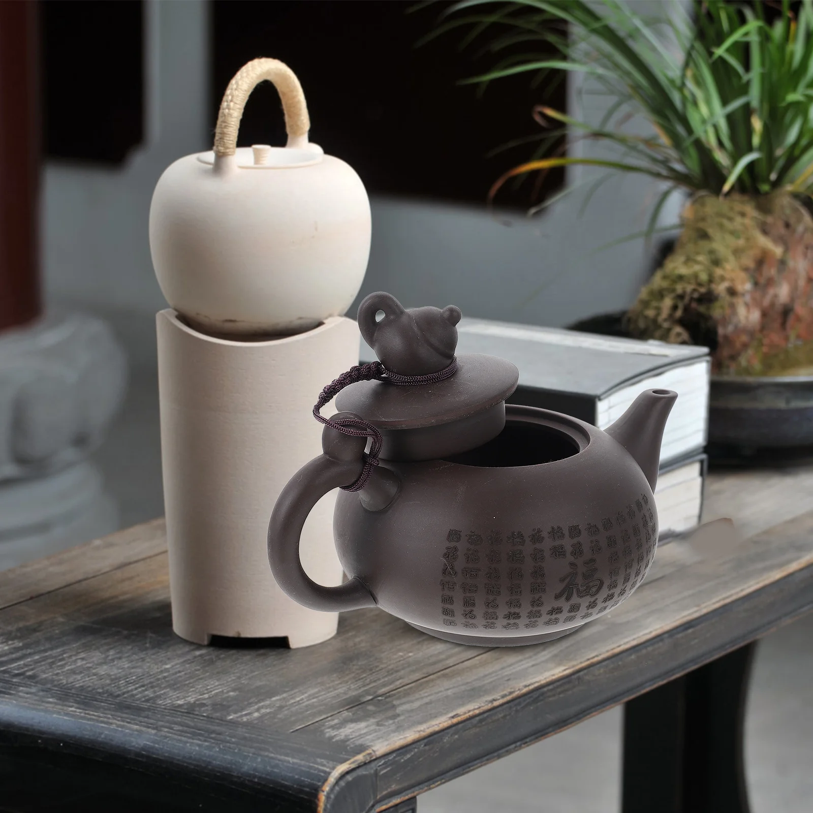 

1Pcs Retro Ceramic Teapot Sturdy Handle Household Tea Pot Vintage Porcelain Set for Green White Herbal Kung Fu Tea