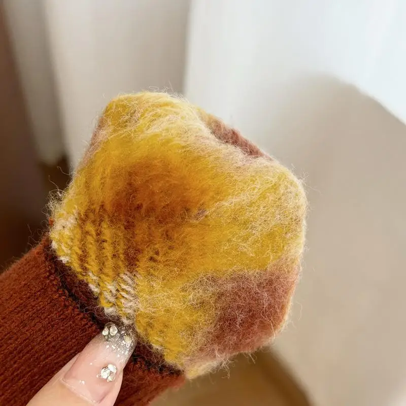 1 Paar Touchscreen-Handschuhe mit dickem Karomuster, Winterhandschuhe für Erwachsene, Männer und Frauen, Studenten, mit geteilten Fingern, zum Warmhalten beim Reiten, niedliches Paar – Detail 8