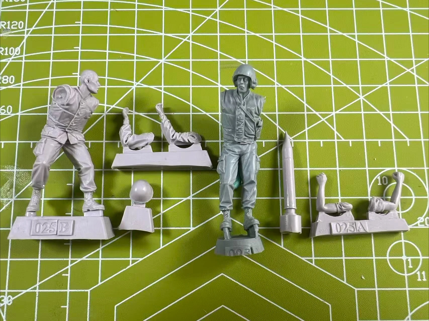 1: 35 Resin Model S…