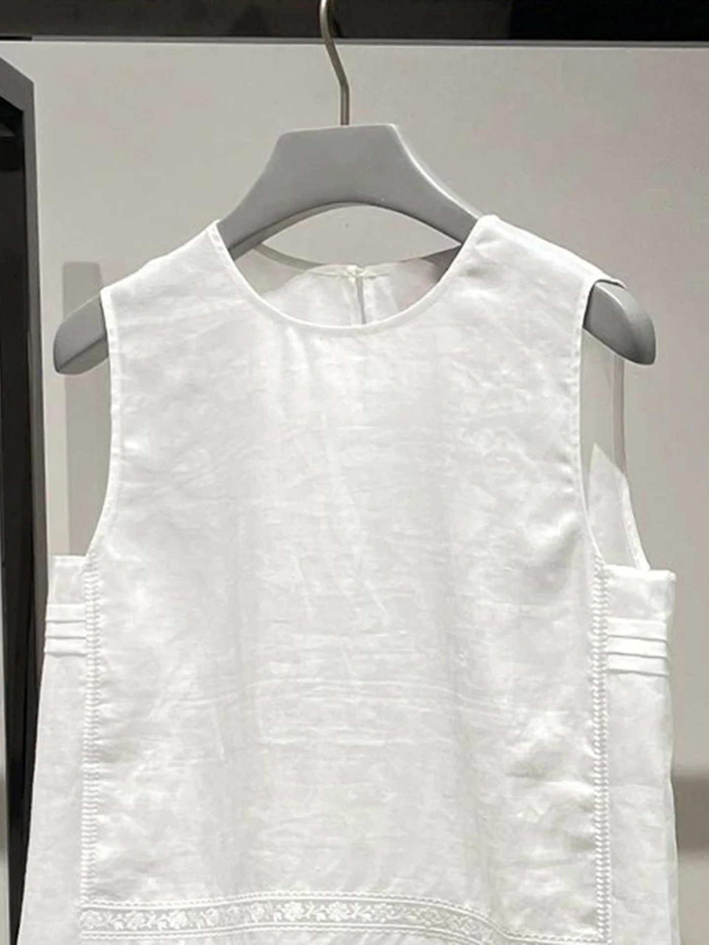 Chaleco sin mangas de encaje b - Embroidery Lace reseña y precio