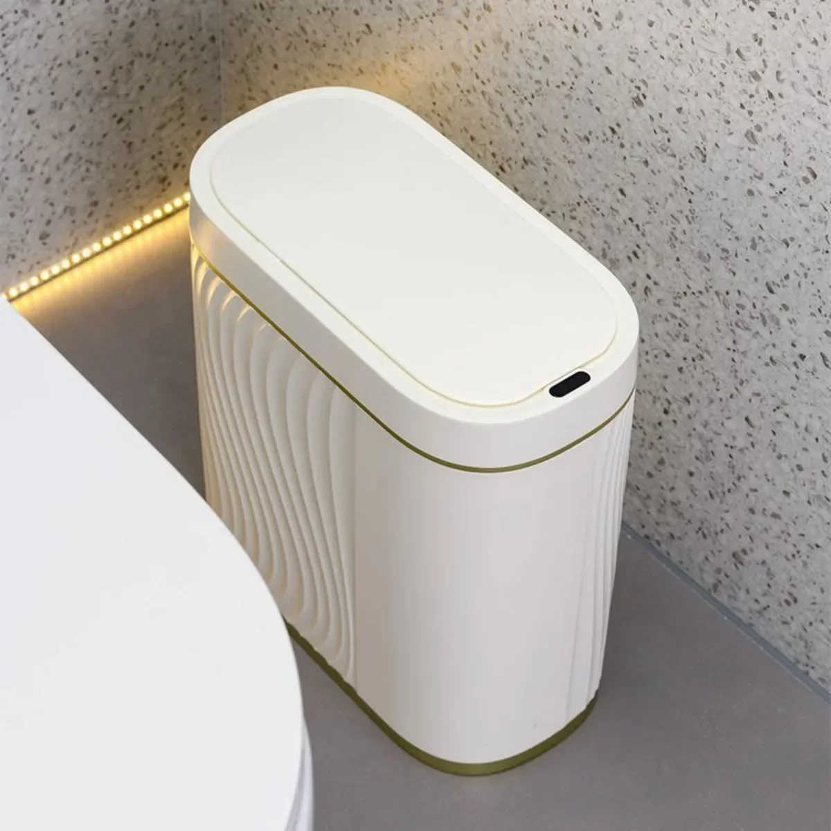 8L Smart Trash Can Bedroom Automatic Sensor Trash Can with Lid Kitchen Toilet Smart Sensor Waterproof Waster Bin Household Items