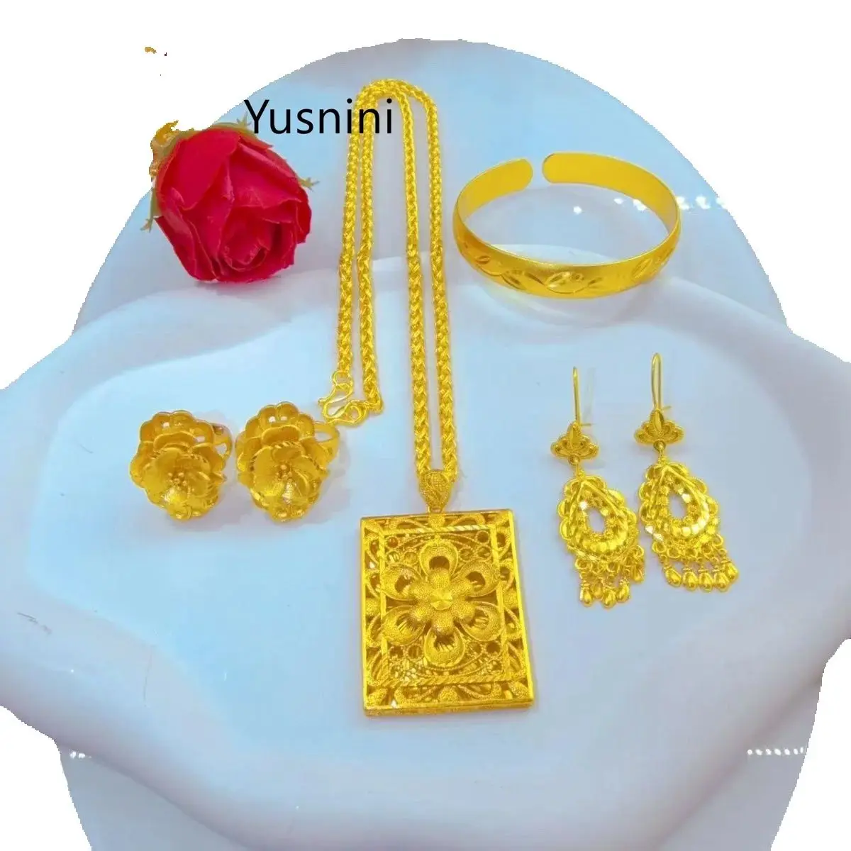 

New French Dubai Fashion 24K Gold Plated Necklace Earrings Rings Bracelets Exquisite Engagement Party Jewelry Set for Lovers