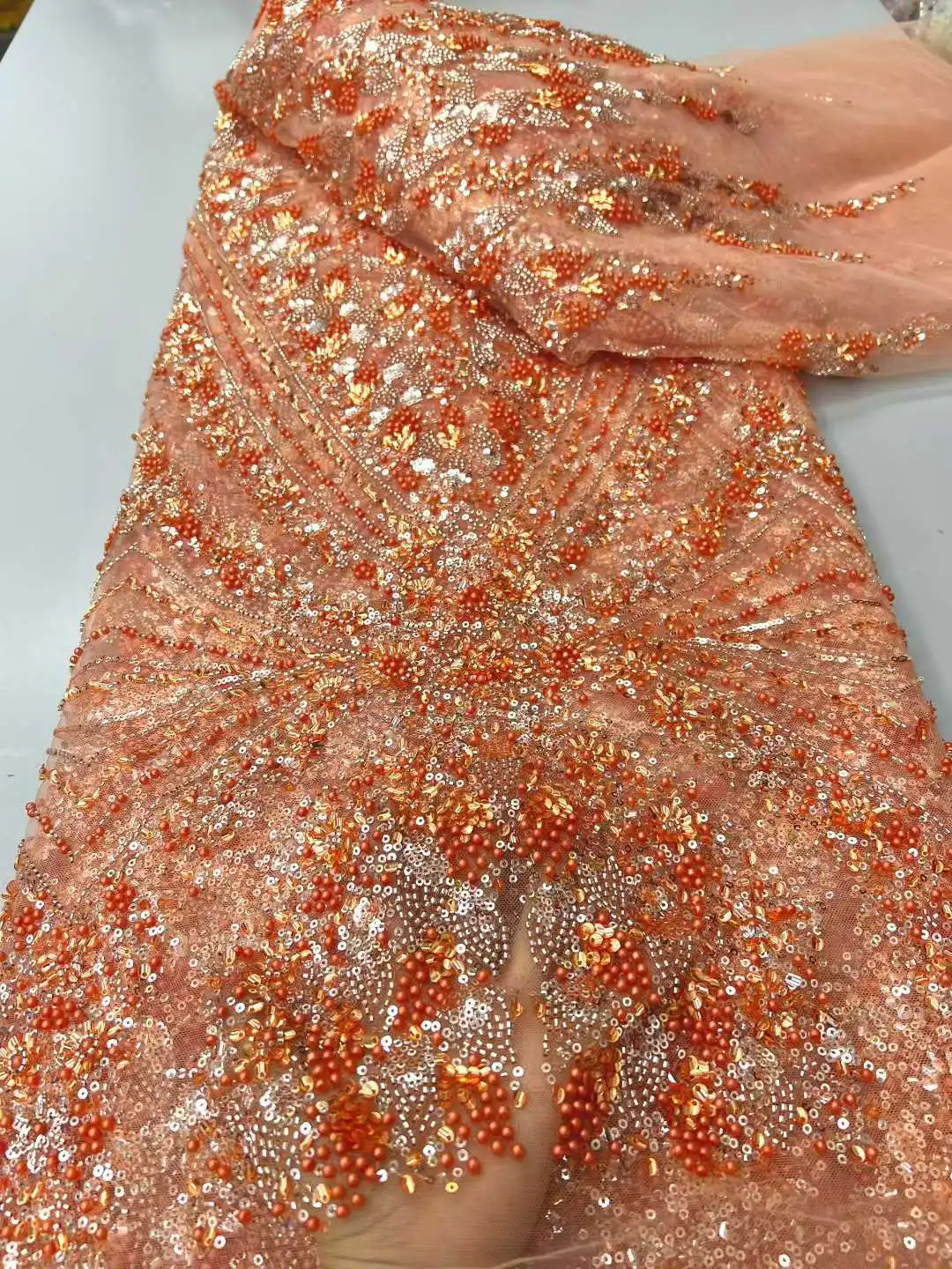 

Африканская нигерийская французская последняя горячая распродажа, тюлевая кружевная ткань с бусинами и блестками, 2022, высокий класс для невесты, свадебного платья, шитье платья