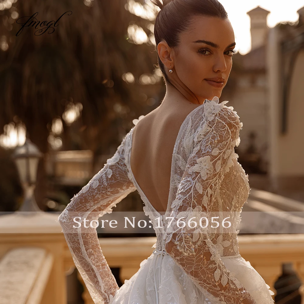 Customized Scoop Neck Long Sleeve Lace Vintage Wedding Dress Sexy Backless Appliques Beaded Court Train A Line Bridal Gown image 4