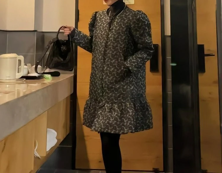 Sukienka Jesień i Zima 2025 Nowa Moda Temperament Okrągły Dekolt Spódnica