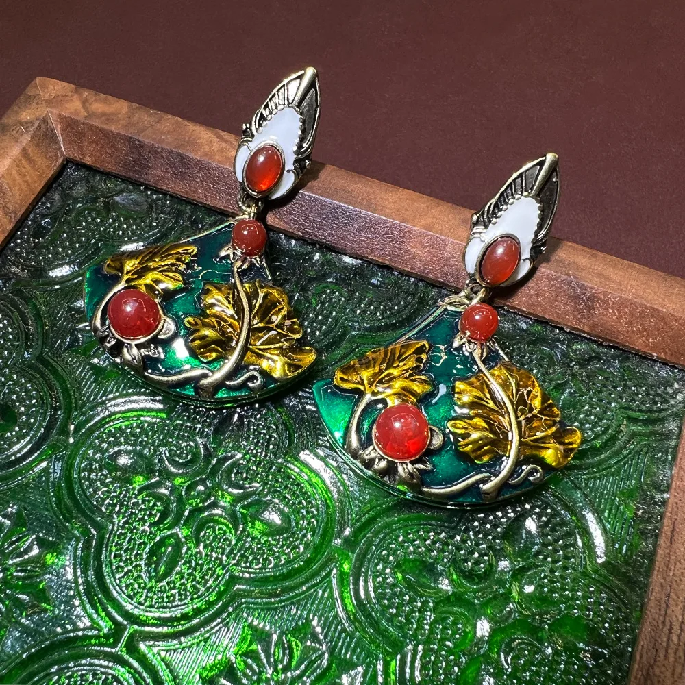 Medieval style enamel color fan-shaped heavy industry earrings vintage French high-end sense old copper plated real gold S925 ea