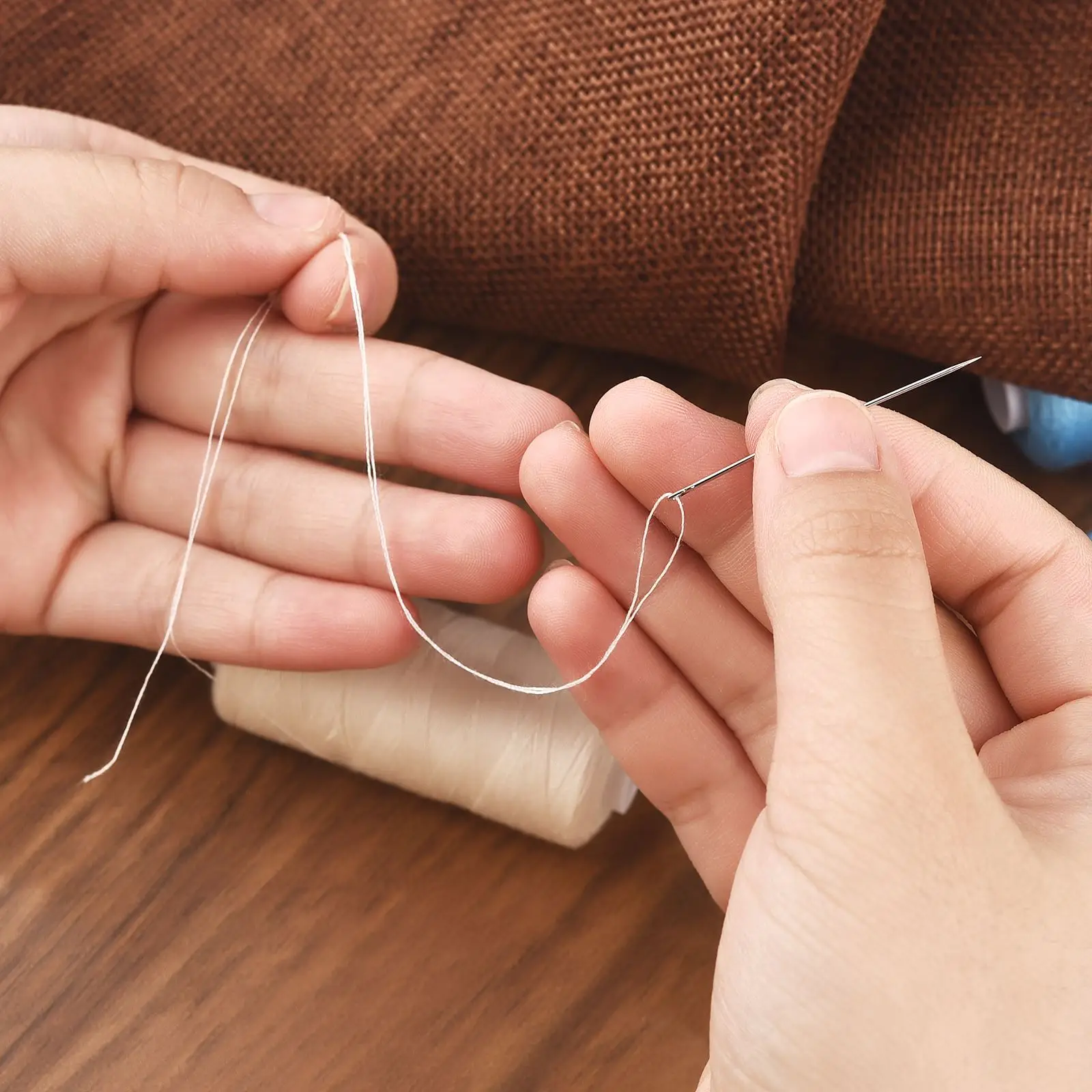 203 Durable Polyester Thread Household Sewing Machine Embroidery Hand-Stitched Needle Thread 300 Meter/Roll Sewing Accessories