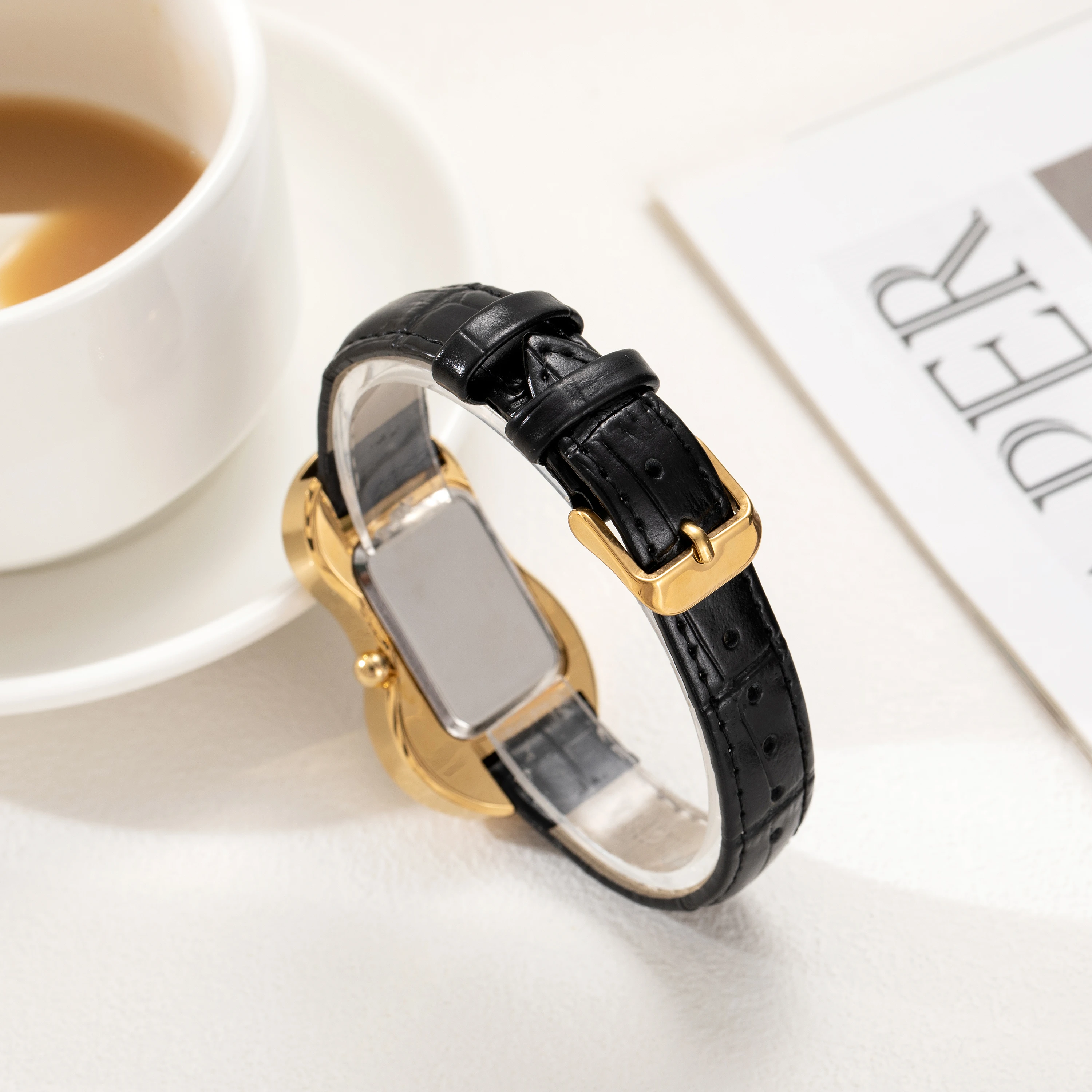 جديد y2k الموضة الإبداعية الرجال النساء لينة ذوبان ساعة فاخرة الشارع الشهير غير النظامية شكل الهاتفي تصميم فريد ساعة كوارتز Reloj