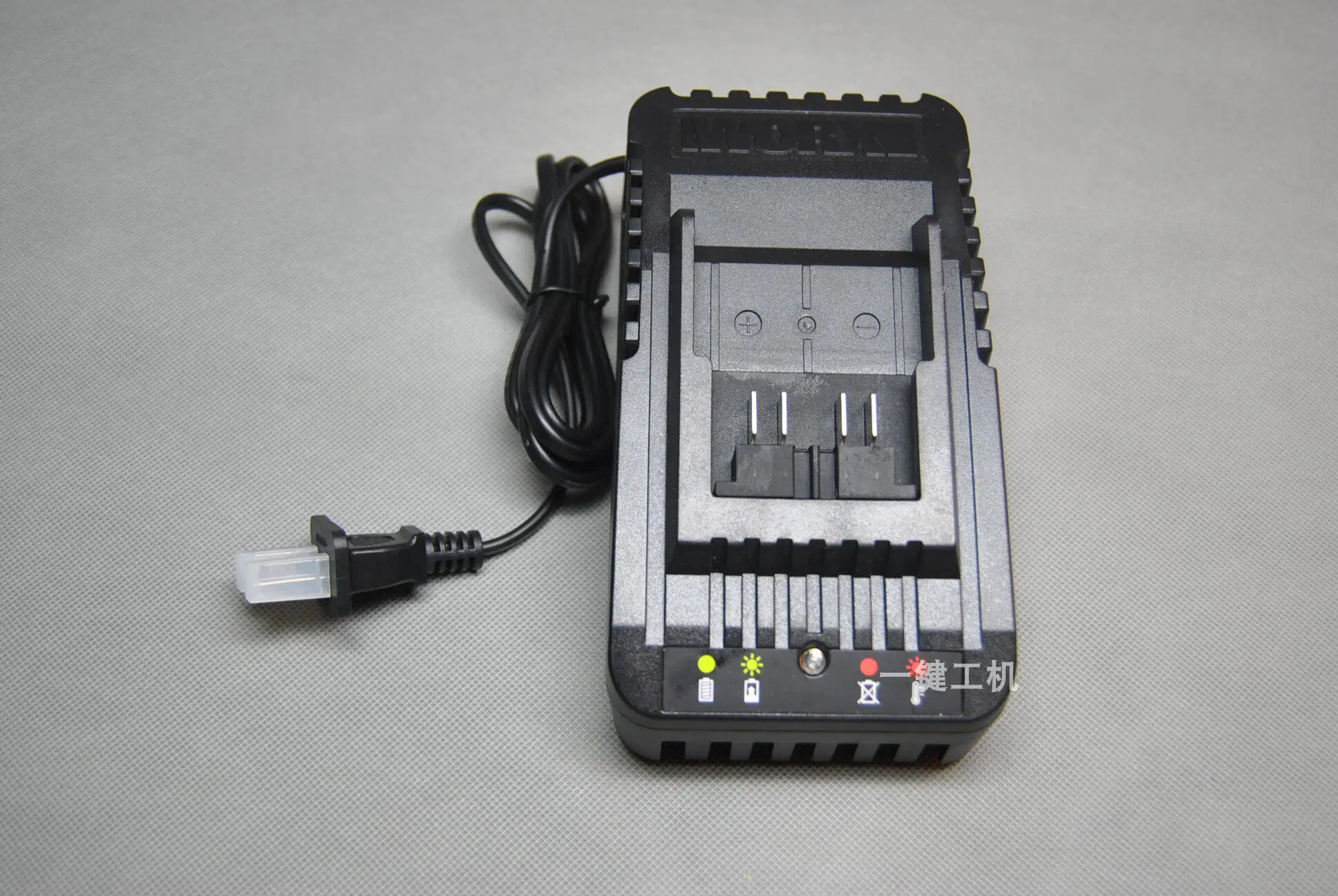 WA3924 Fast Charger 20v Original Genuine Brand New 2.0AH
