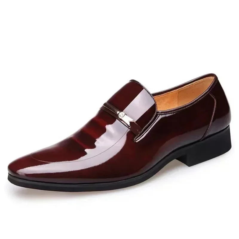 Klassische pu Lack leder Schuhe für Männer lässige Business-Schuhe Slip-On formelle Büroarbeit schuhe für männliche Party Hochzeit Oxfords