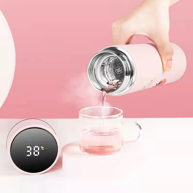 

Large Capacity 304 Stainless Steel Insulated Water Bottle Business Home Use Gift Cup High Aesthetic Value Beverage Container