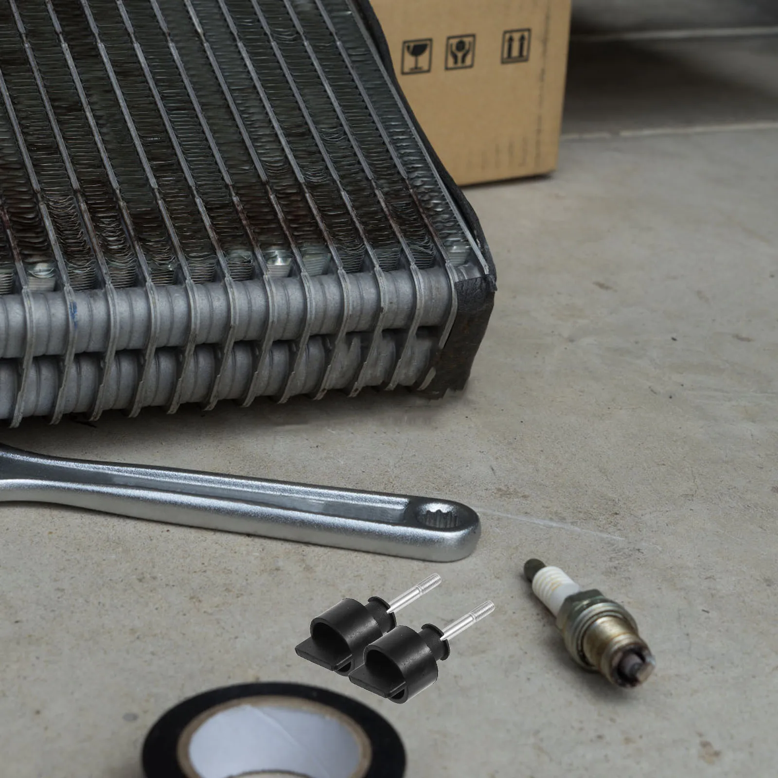 

10Pcs Chainsaw Lock Nut ABS Steel Thumb Screws for Filter Cover Secure Fastening Replacement Chainsaw Accessories