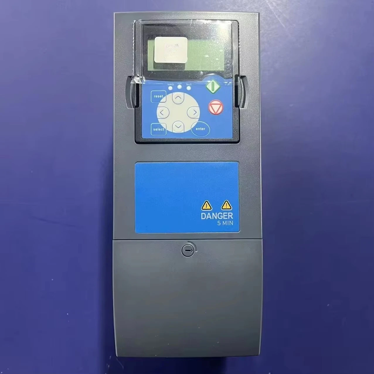 NXP00095-A2H1SSV-A1AF0000CP+DPAP+DLIT NXP Series VFD | 4kW 5.5HP | 400V 3-Phase | High-Performance Industrial Inverter
