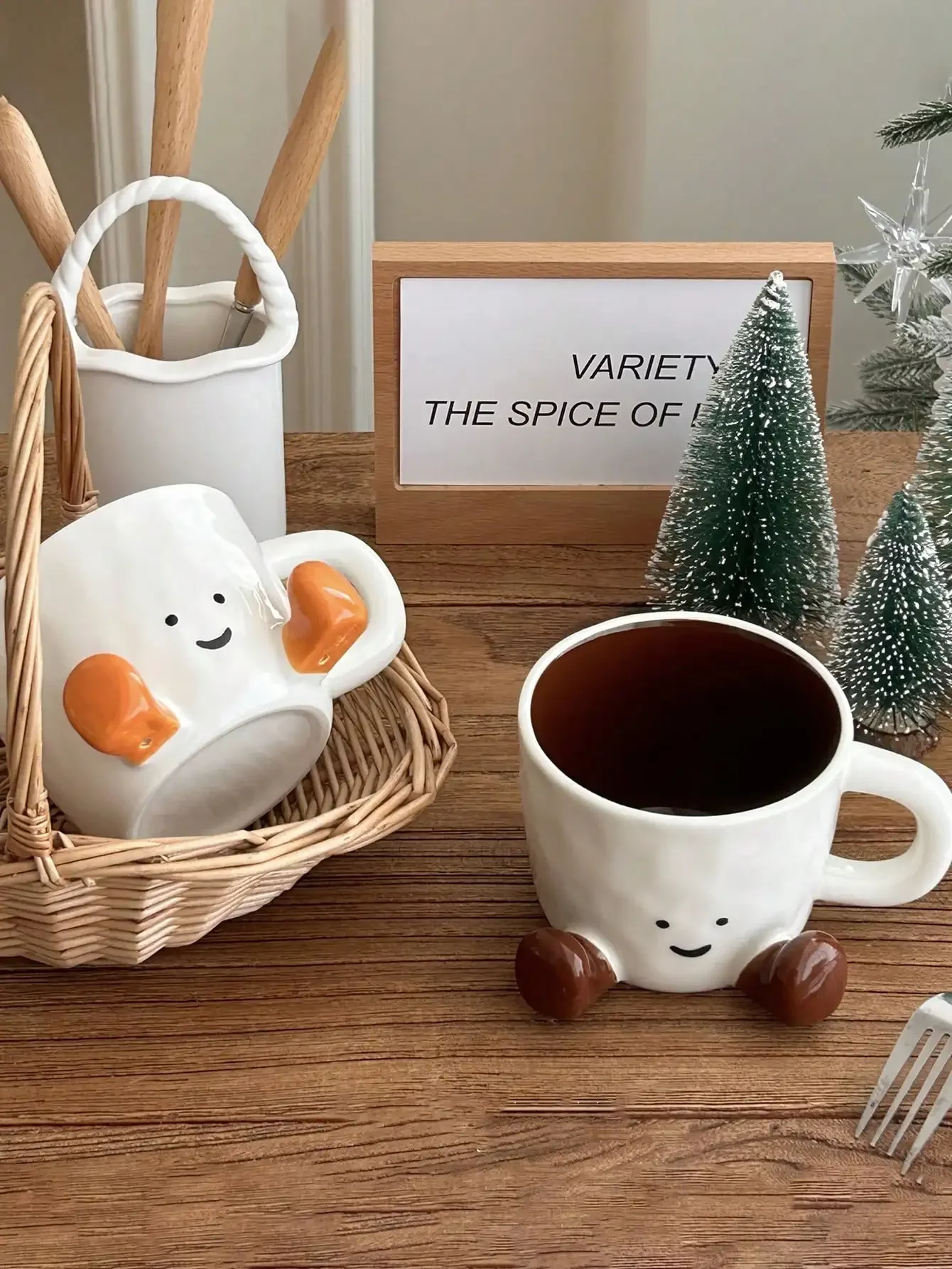 كوب قهوة سعيد الوجه مع مقبض كوب قهوة سيراميك وجه ساحر مع أقدام لطيفة أكواب مياه هدايا عيد الميلاد مكتب وديكور المنزل #3