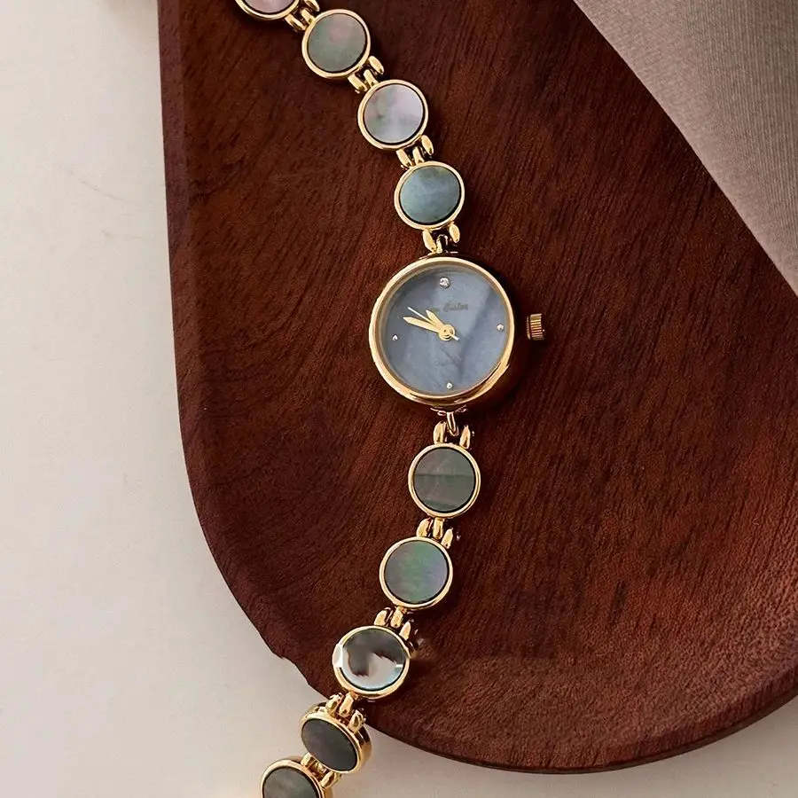 NEW Retro Deep Sea Shell Woman' Watches With Round Bracelet, High-end Niche Small Dial, Paired With a Dress, An Exquisite Gift view 4