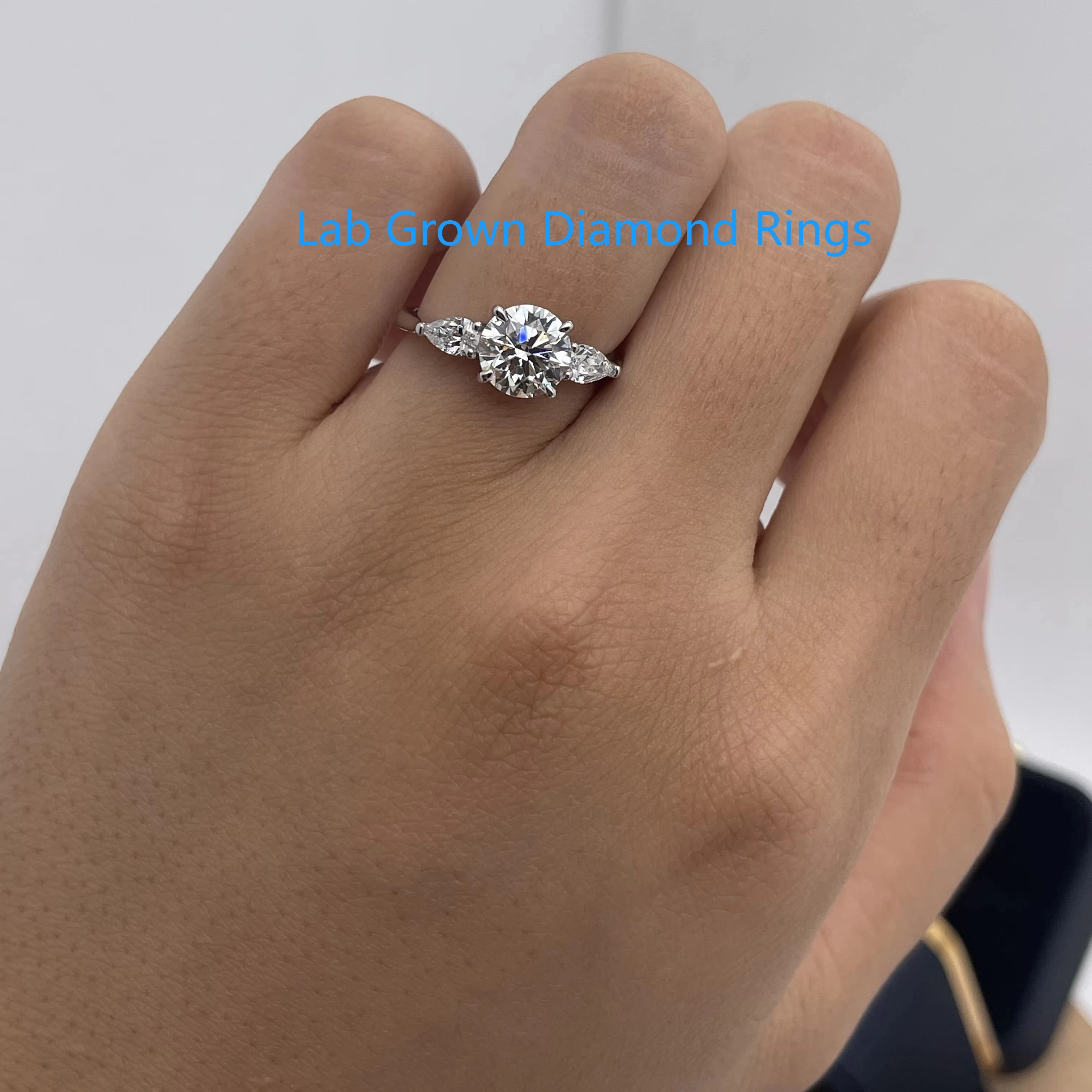 

IGI Round Brilliant Cut 1.5CT Main Stone CVD HPHT DEF VSVVS Lab Grown Diamond Total 1.8CTW Diamond Wedding Ring Platinum 950