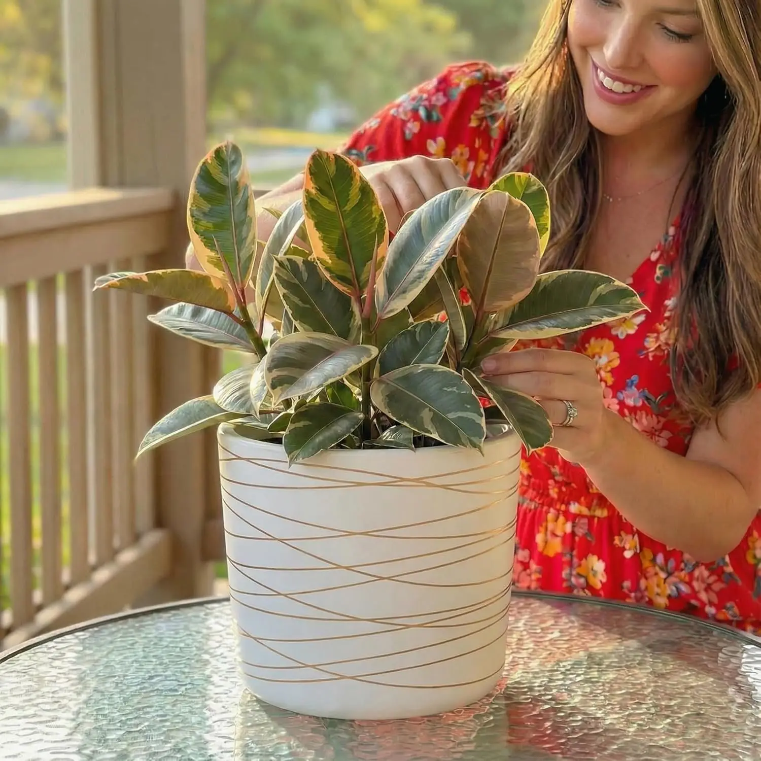 

9 Inch Ceramic Plant Pot - Matte White with Gold Stripes - Drainage Plug Included