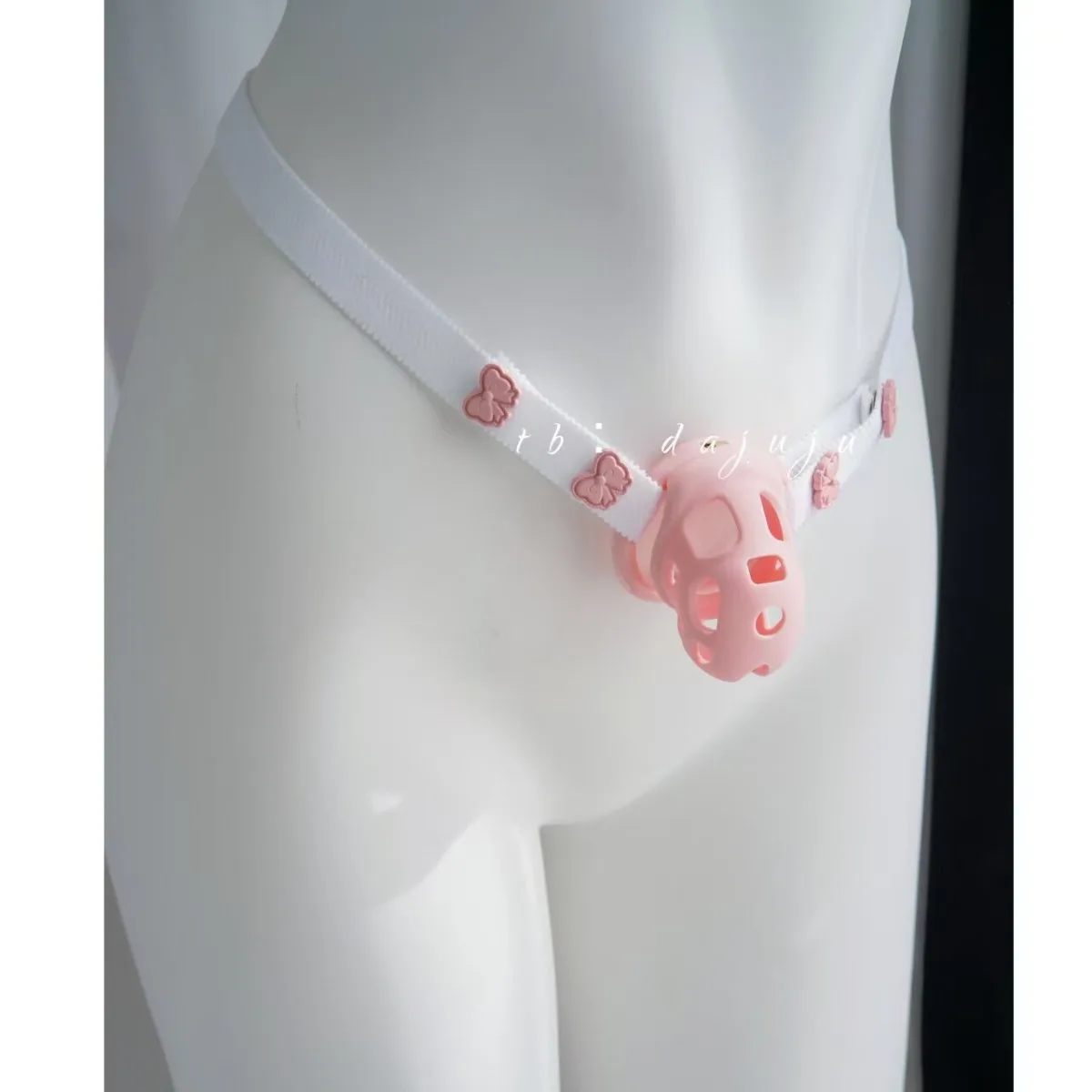 Silicone Chastity Lock Cute Pink Chastity Lock, Curved SM Style, Lightweight CB Lock, Suitable for Crossdressers and Homosexuals - view 4