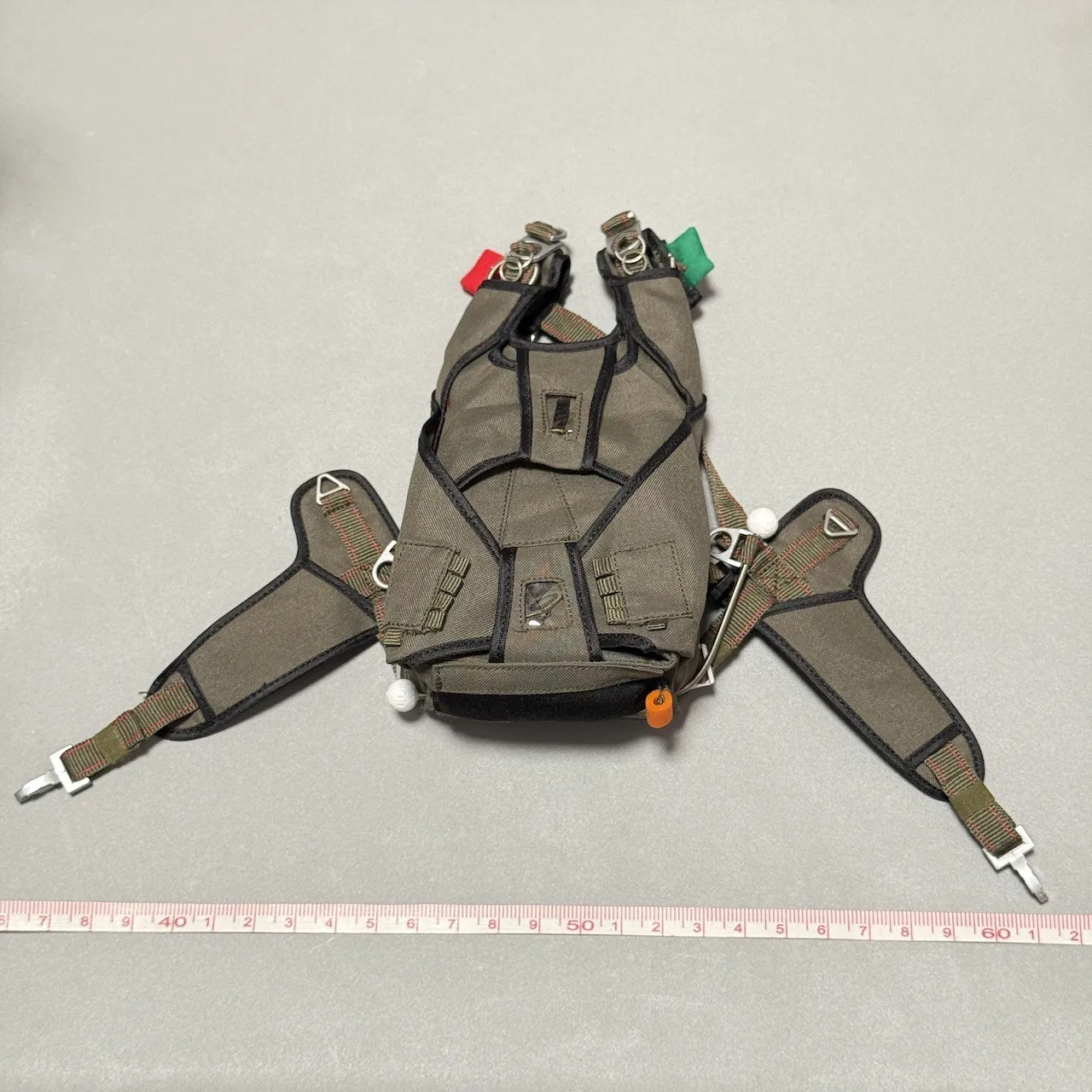 

ES SDS13R ZERT 1/6 Scale Soldier Parachute Pack Model for 12'' Action Figure